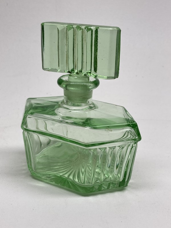 Green glass Art Deco Perfume bottle with stopper