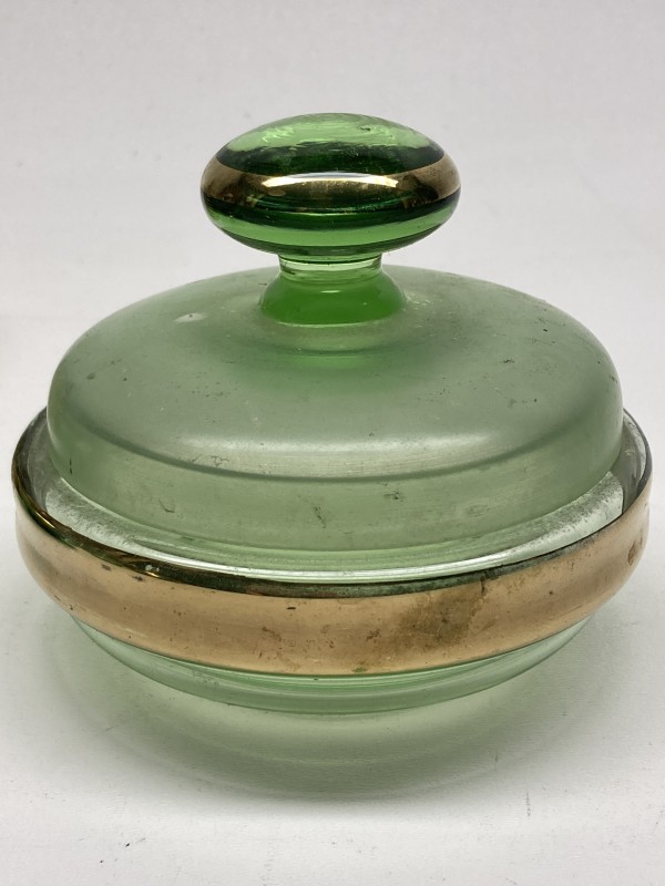 Green glass Art Deco Perfume covered powdered dish