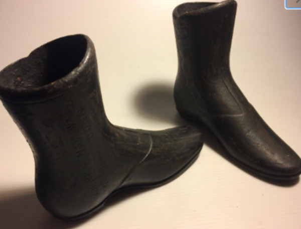 Pair of Victorian iron shoe forms