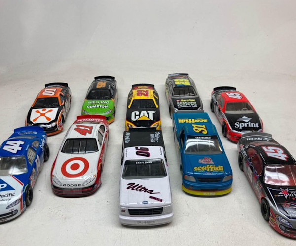 Die cast Nascar toy cars