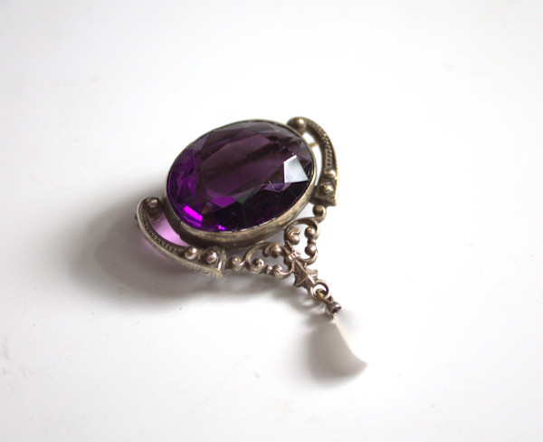 Brooch by Unknown