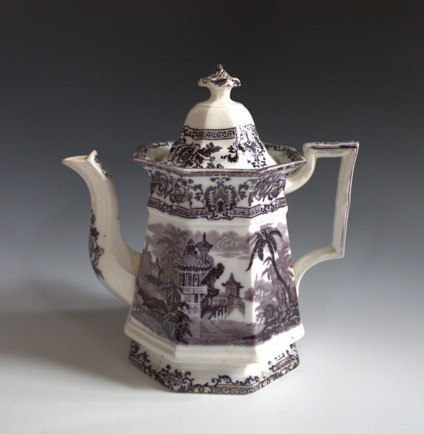 Teapot by Davenport