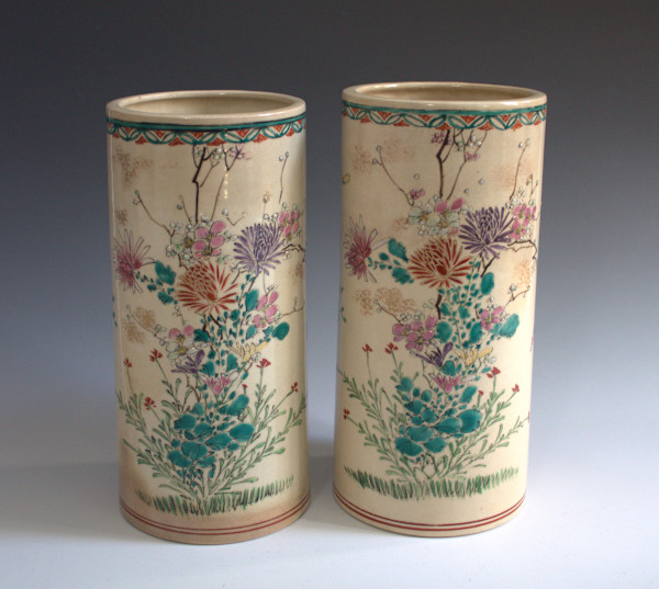 Vases (Set of Two) by Kinkozan Sobei VII