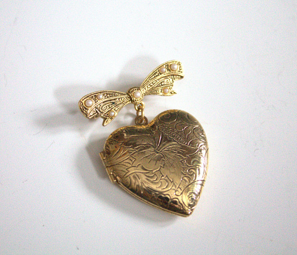 Locket Brooch by 1928