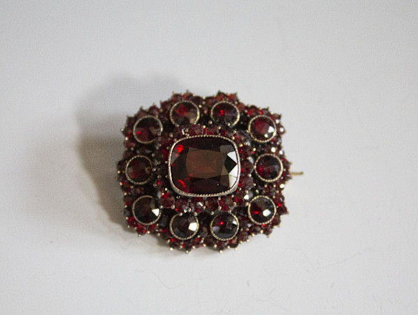 Brooch by Unknown, Germany, Image 3.