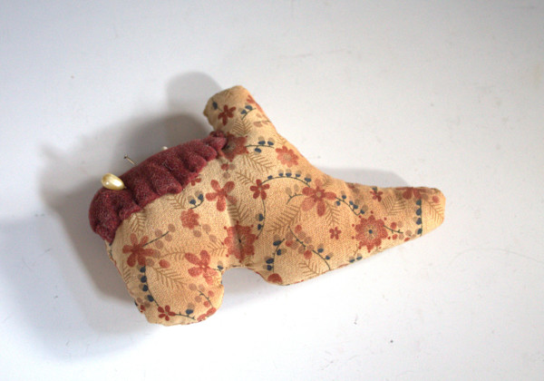Pin Cushion by Unknown, United States, Image 1.
