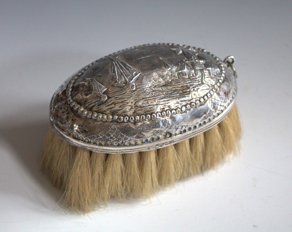 Clothes Brush by Unknown, Netherlands, Image 2.