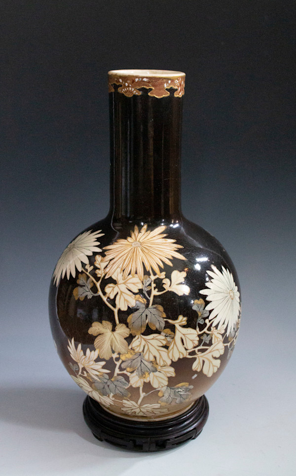 Vase by Kinkozan Sobei VII, Image 4.