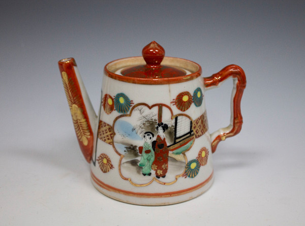 Teapot by Unknown, Japan, Image 1.