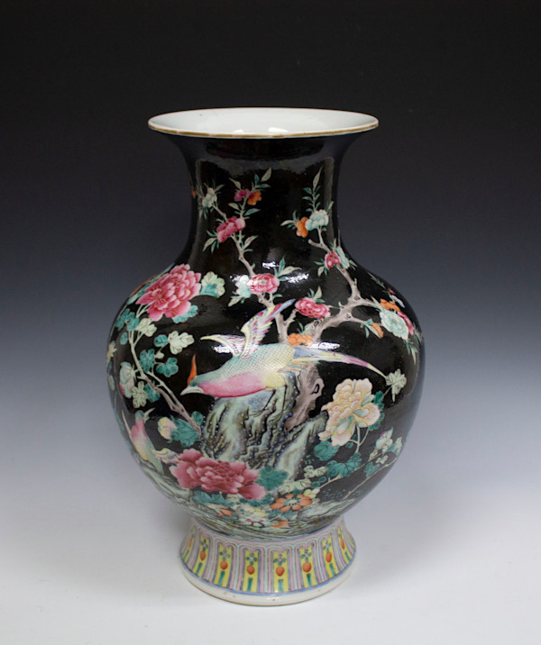 Vase by Unknown, China, Image 1.