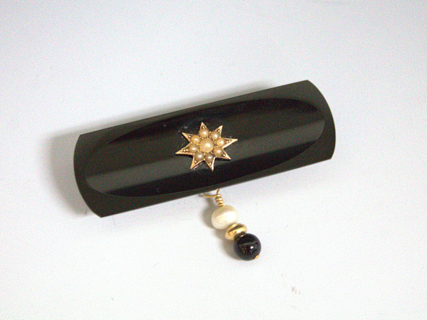 Mourning Brooch by A.L. Ott, Image 1.