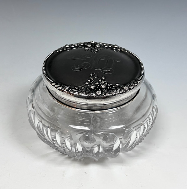 Powder Box by Theodore B. Starr, Image 1.