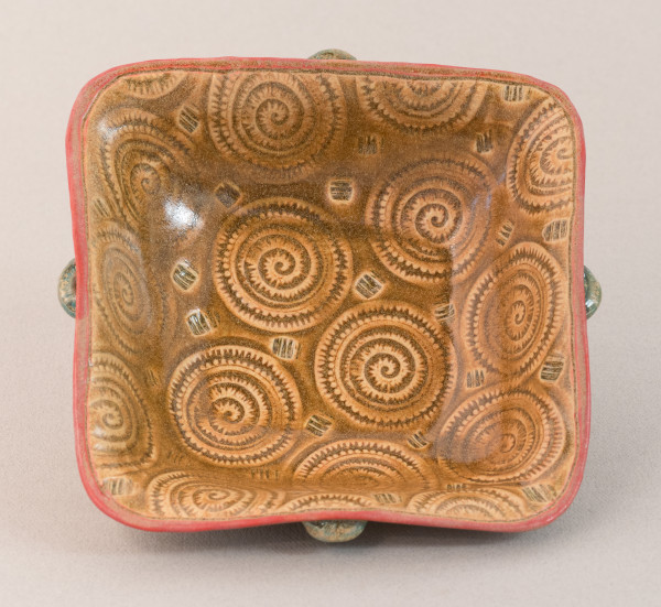 5.5" Elevated-foot, Square Bowl