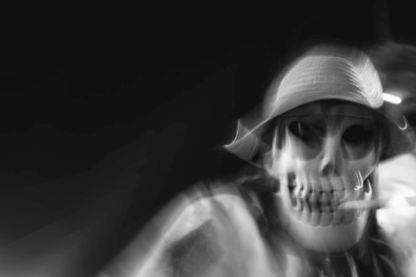 Entre vivos y eternos by Marisol Cid González