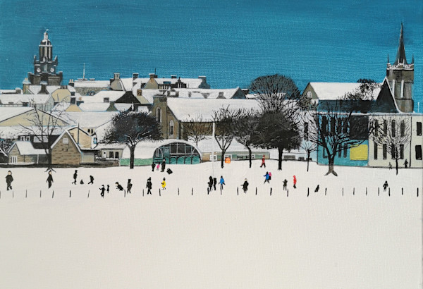 Forres Snowday by Lois Dubber