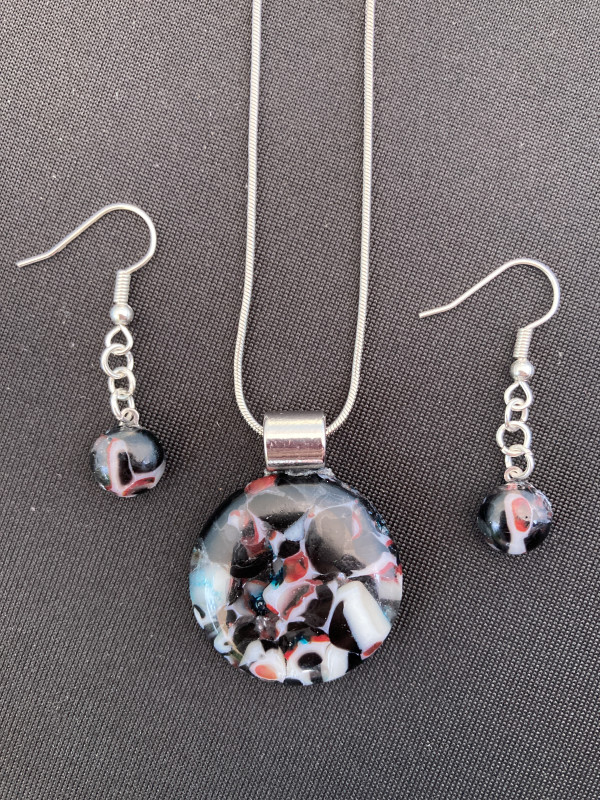 Pendant and earring set. #30