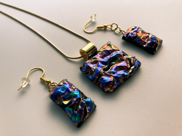 Pendant and earring set. #57 by Shayna Heller