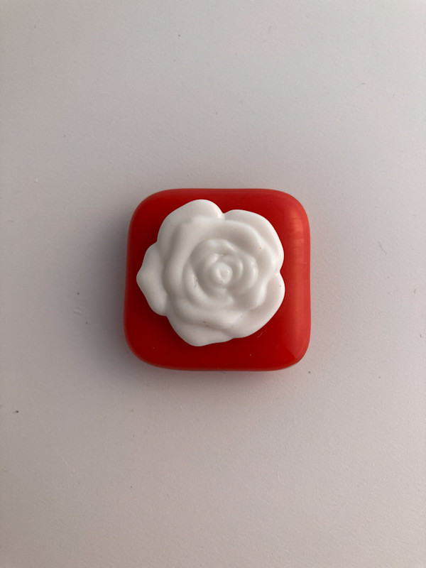Magnet - Flower by Shayna Heller, Image 1.