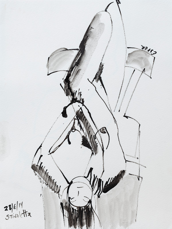modelo en posicion invertida_ by Stivaletta, Mabel Rosario