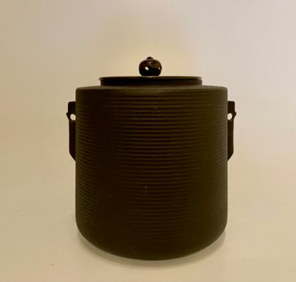 Cast iron kettle - Kama