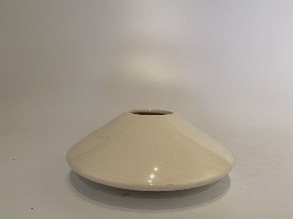 White, round ikebana vase