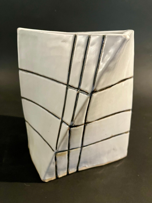 Rectangular twisted ceramic ikebana vase