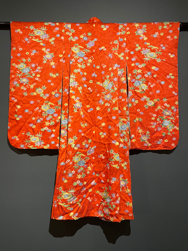 Young girl's kimono - Furisode