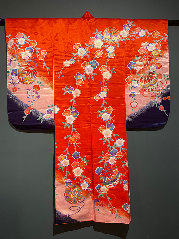 Young girl's kimono - Furisode