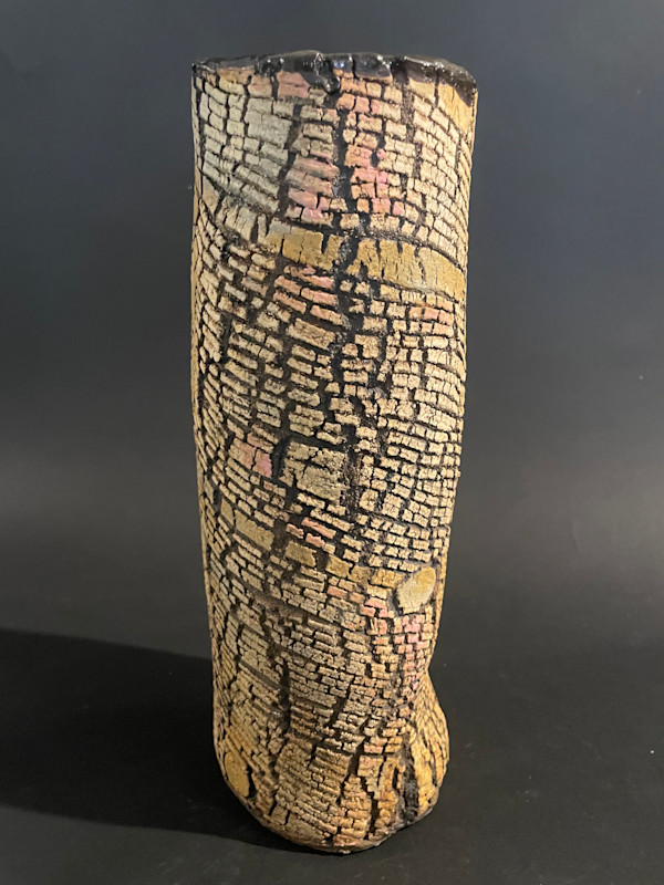 Cylindrical ceramic ikebana vase by Lizama