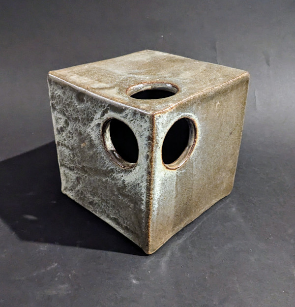 Cube-shaped ceramic ikebana vase by Ping Wei