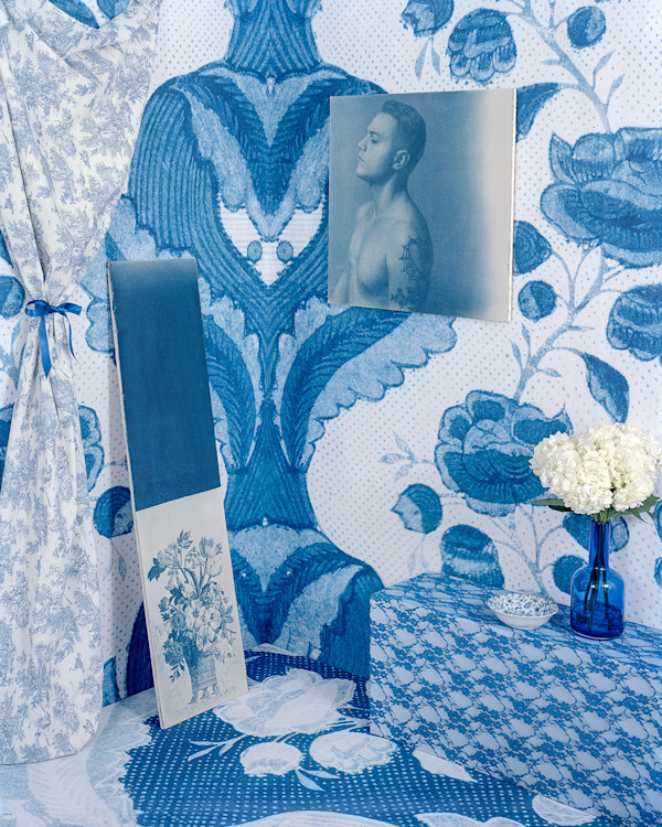 Blue Room, Image 1.