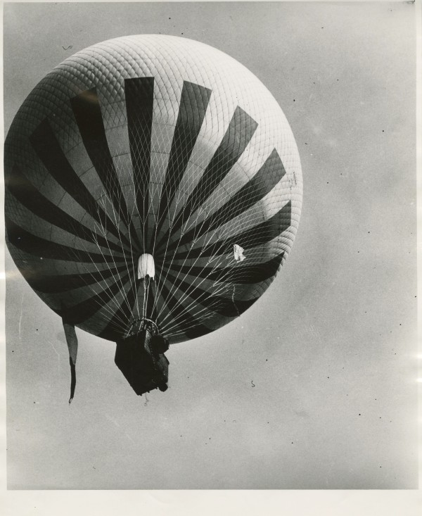 Balloon flying over the Northern suburbs of Paris, 1930 by Bill Brandt