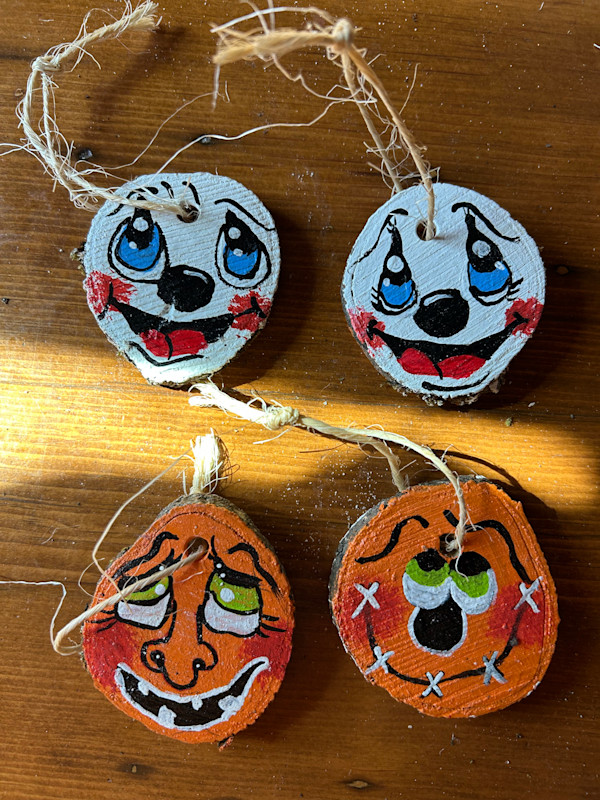 14 - Pumpkin and Ghosts double sided by Lee Gray