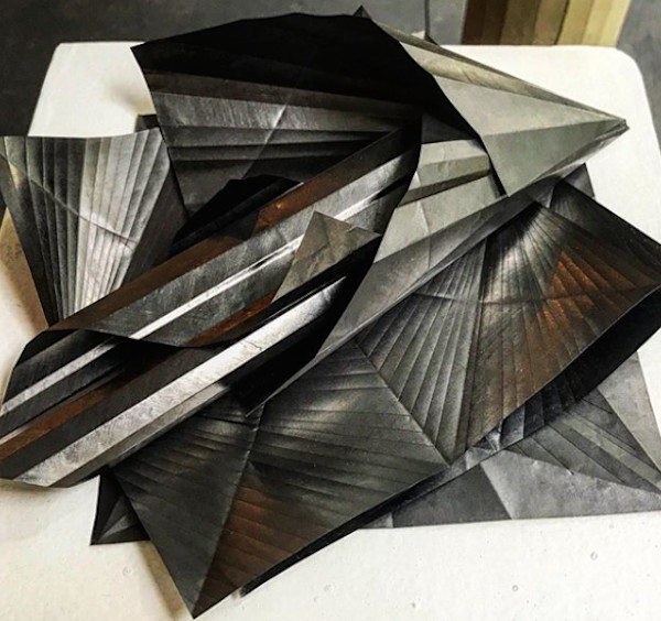 Grafito:  Scuplture de graphite recto verso by Yanieb Fabre, Image 2.