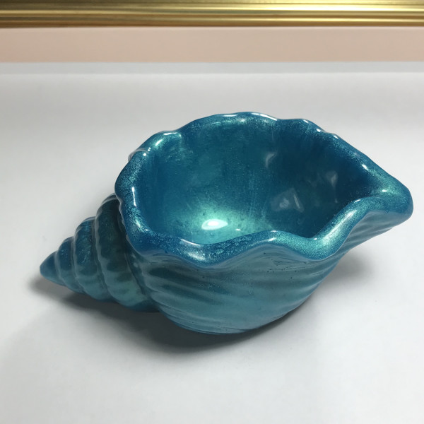 Ocean Blue Shell Trinket Bowl