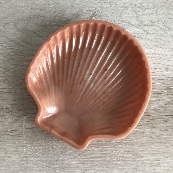 Large Scallop Shell Tray - Coral by Colorvine by Kelsey