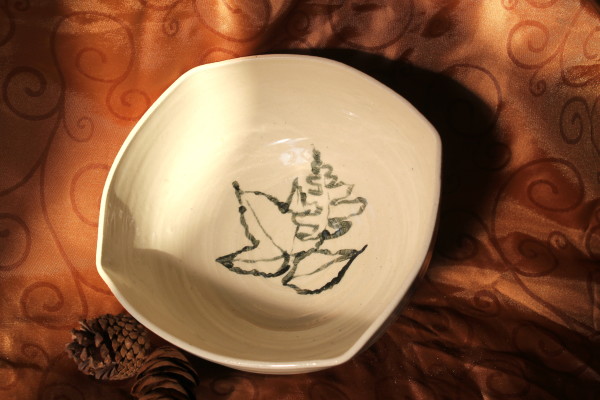 Squarish Bowl with Leaves