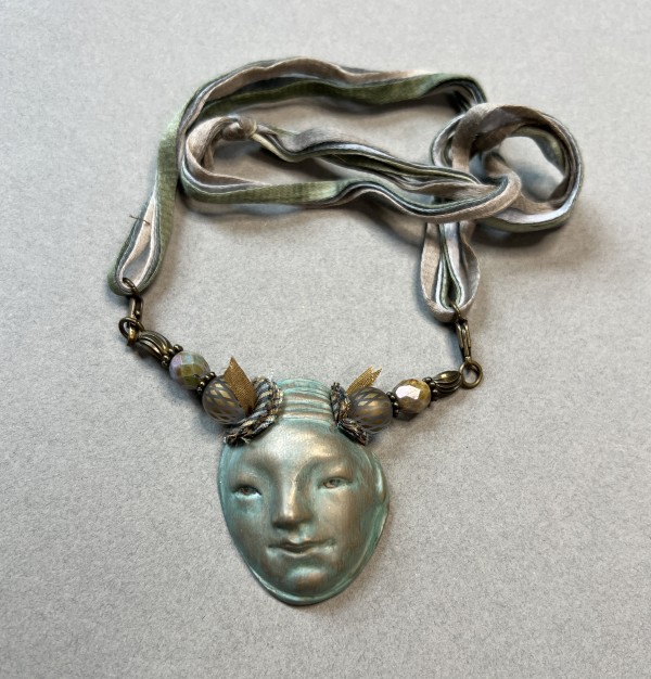Pendant #9 by Tatiana Baeva
