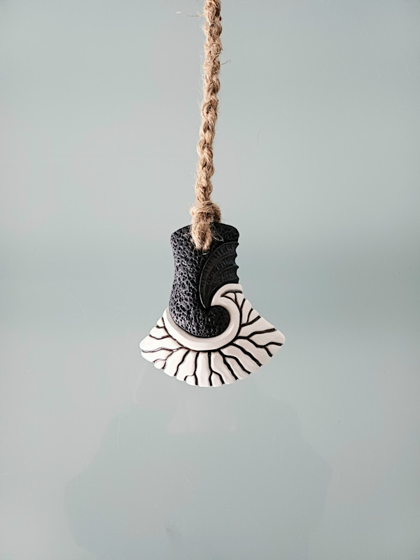 Hammerhead LVI (small) by Jo Richards Hooker Artist, Image 3.