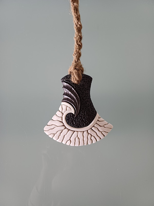 Hammerhead XL II (small) by Jo Richards Hooker Artist