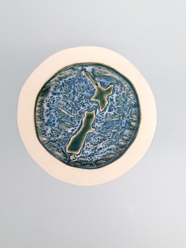 NZ Keepsake mini by Jo Richards Hooker Artist