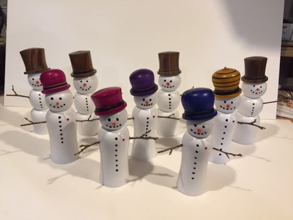 Snow Family by Dale Lowe, Image 1.