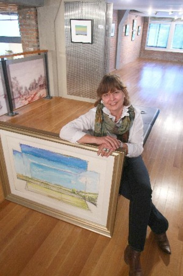 Norwood Creech with ”Landscape in a Box.” Photo by Rick McFarland, Little Rock, for the Arkansas Democrat-Gazette, 2011