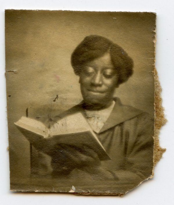 Reading Portrait by Howard (Madisonville, KY)