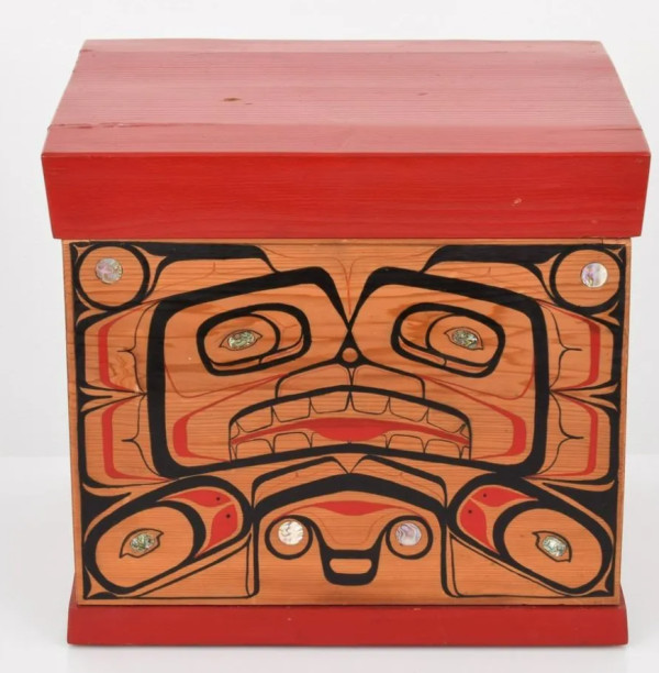 Large Tsimshian Cedar Bentwood Box