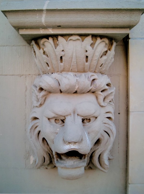 "Lion Crown on Brownstone," by HWM Store