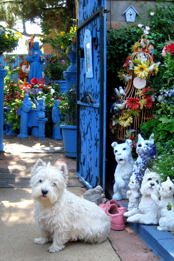 Tuffy and Friends, El Jardin Azul by Cita Scott