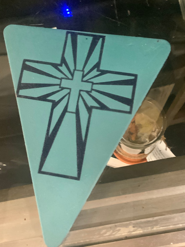 Triangle trivet by Angelia Wilson, Image 1.