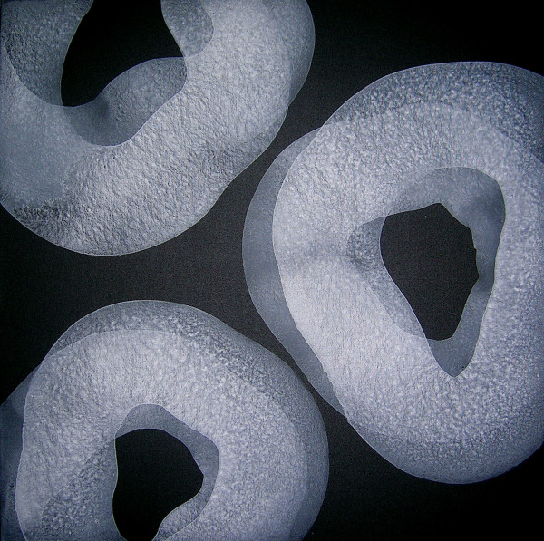 Aros y Aros by Michelle Concepción, Image 1.