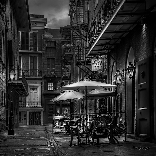 Cabildo Alley #3 by Jerry Granaman